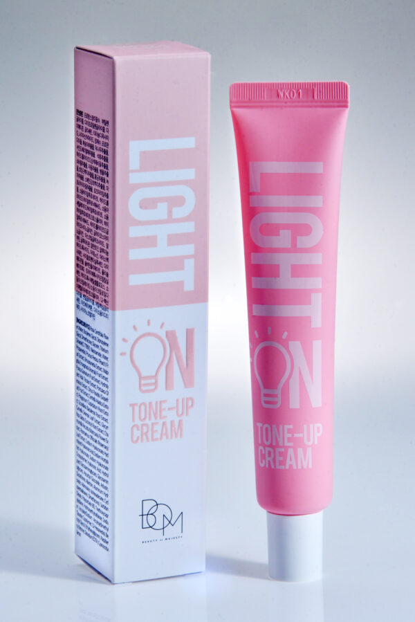 Light On Tone Up Cream